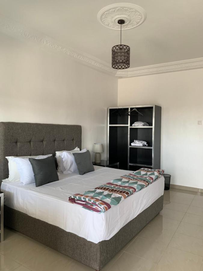 Penthouse Appartments In Almadies Dakar Esterno foto